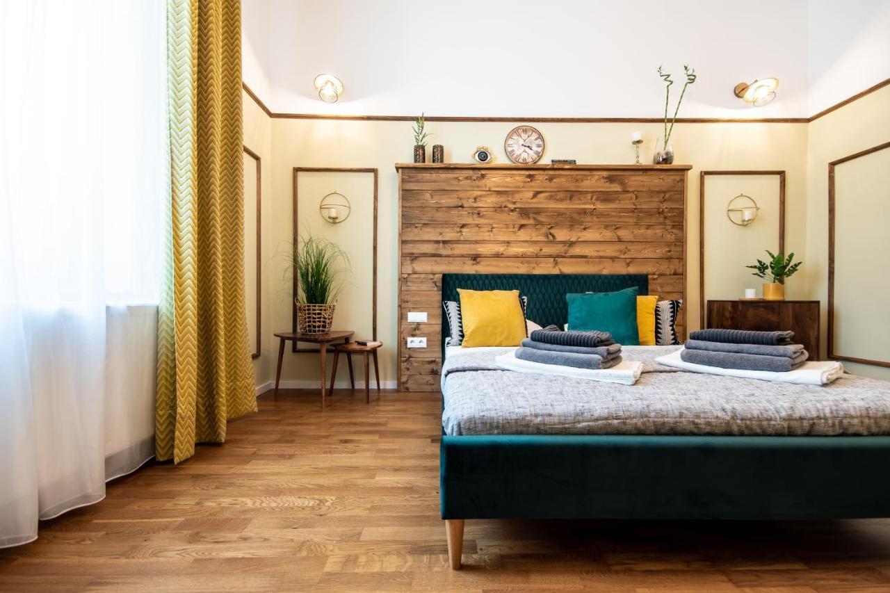 Zur Linde Lägenhet Sibiu Exteriör bild